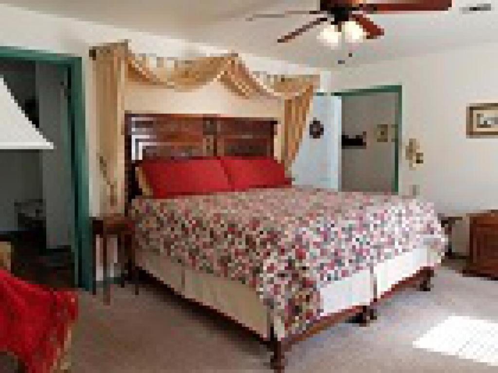 Aldrich House Bed & Breakfast ウィリアムズバーグ 部屋 写真